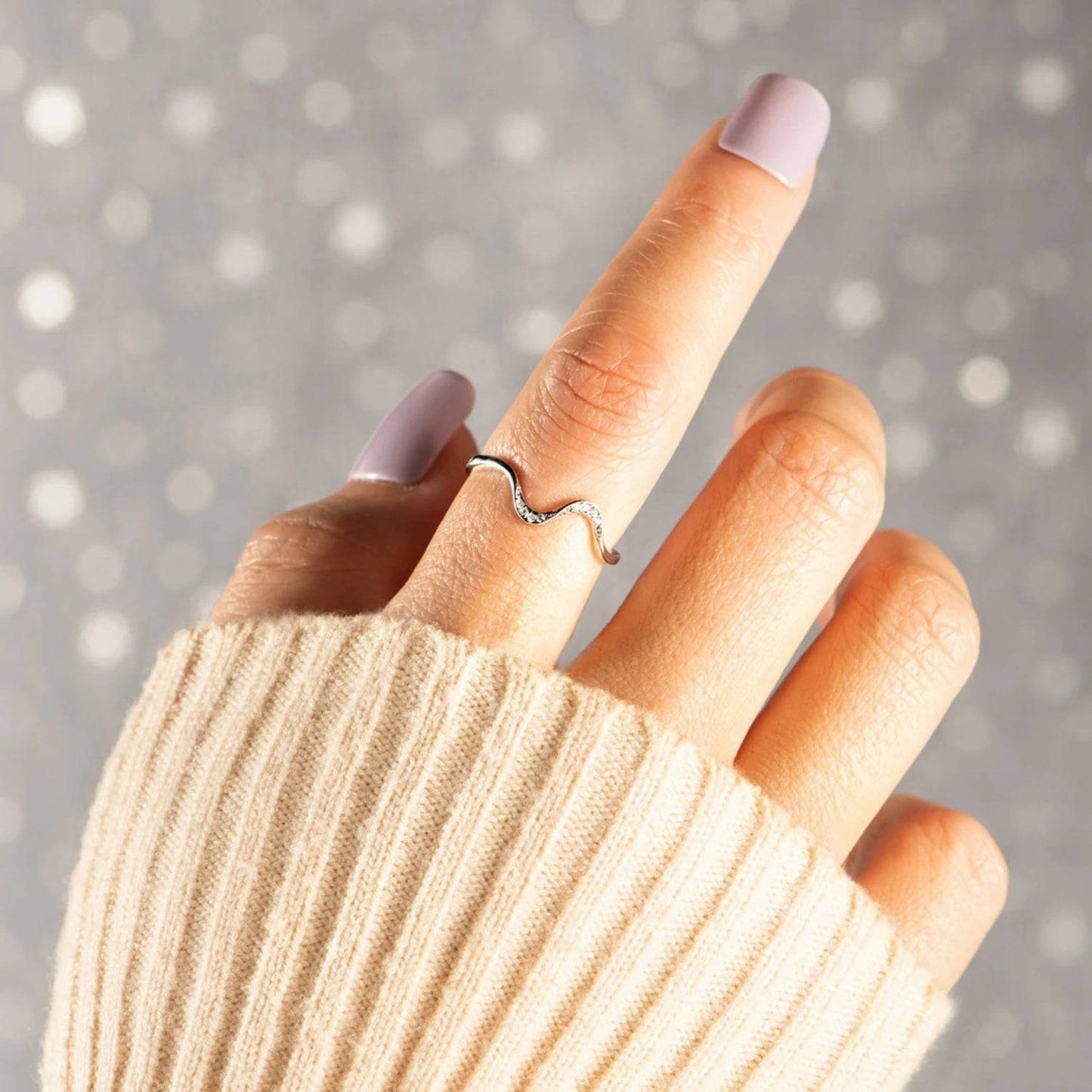 925 Sterling Silver Inlaid Zircon Wave Shape Ring - Carri's Cache