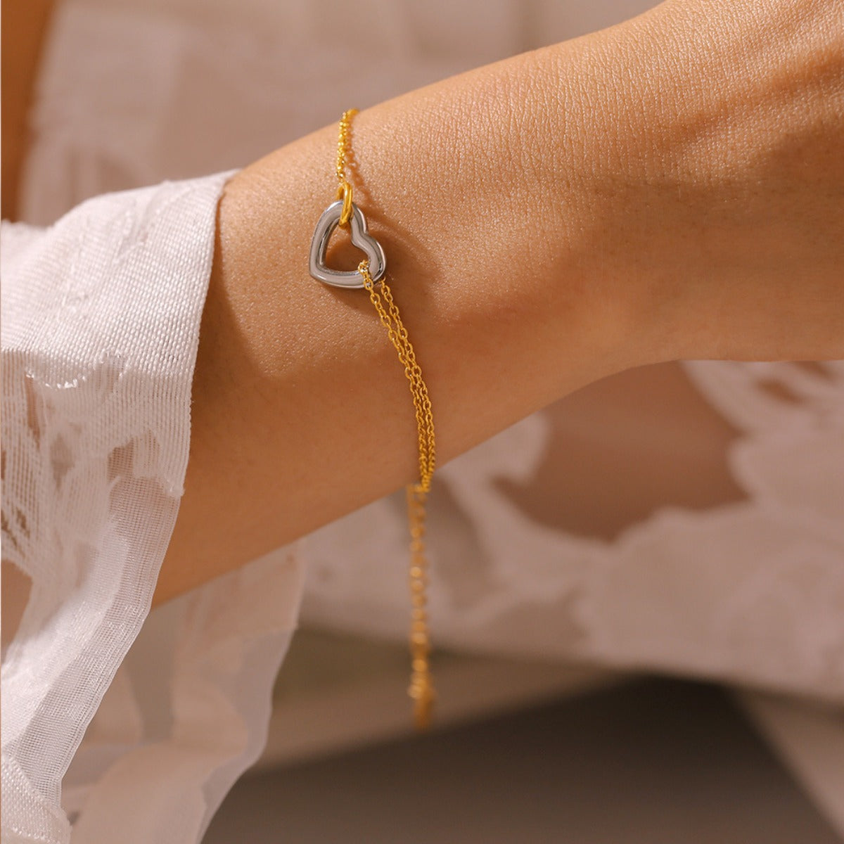 18K Gold-Plated Heart Bracelet - Carri's Cache