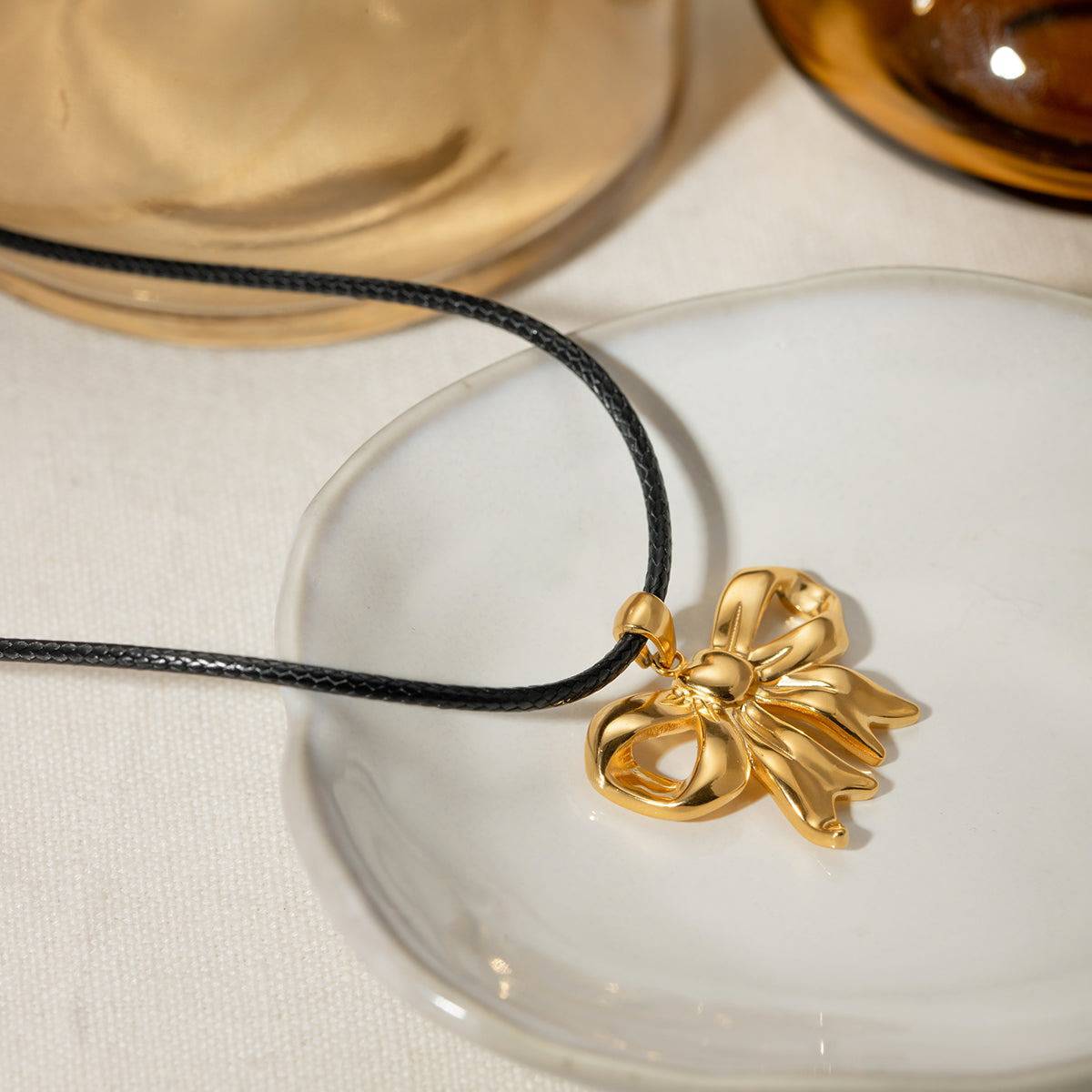 18K Gold-Plated Bow Pendant Necklace - Carri's Cache