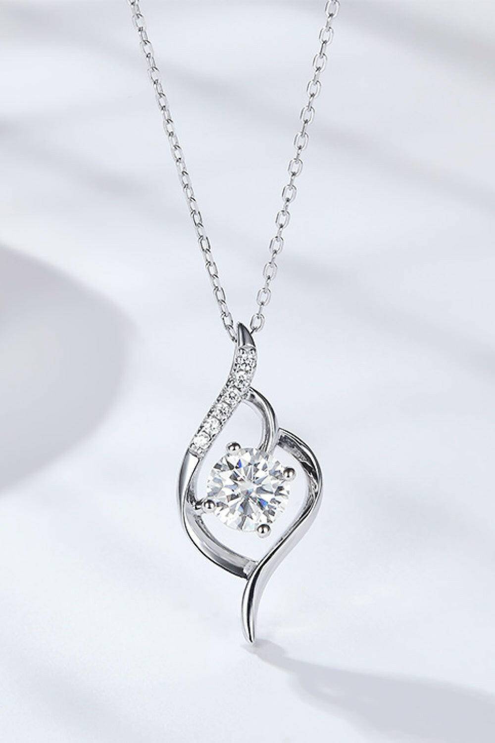 Platinum-Plated 1 Carat Moissanite Pendant Necklace.