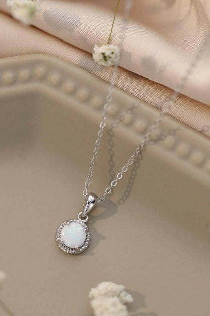 Opal Round Pendant Chain Necklace.