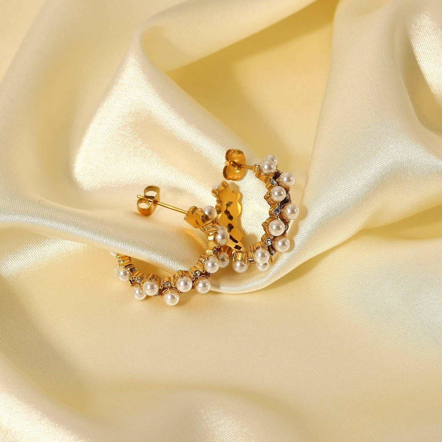 Pearl Rhinestone C-Hoop Earrings.