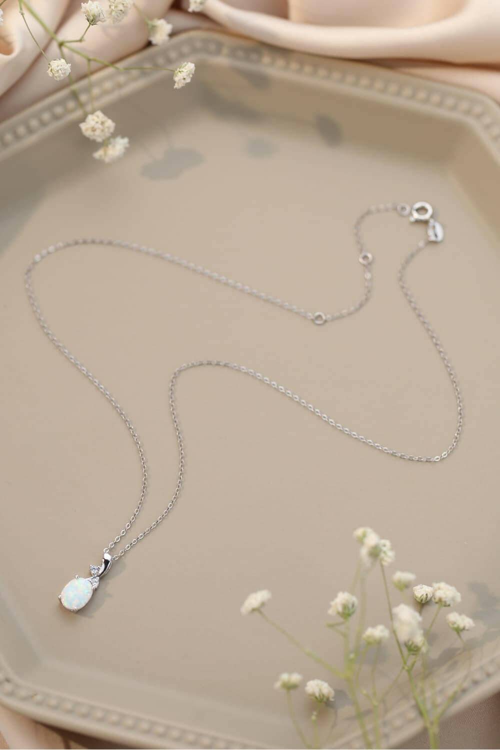 Opal Oval Pendant Chain Necklace.