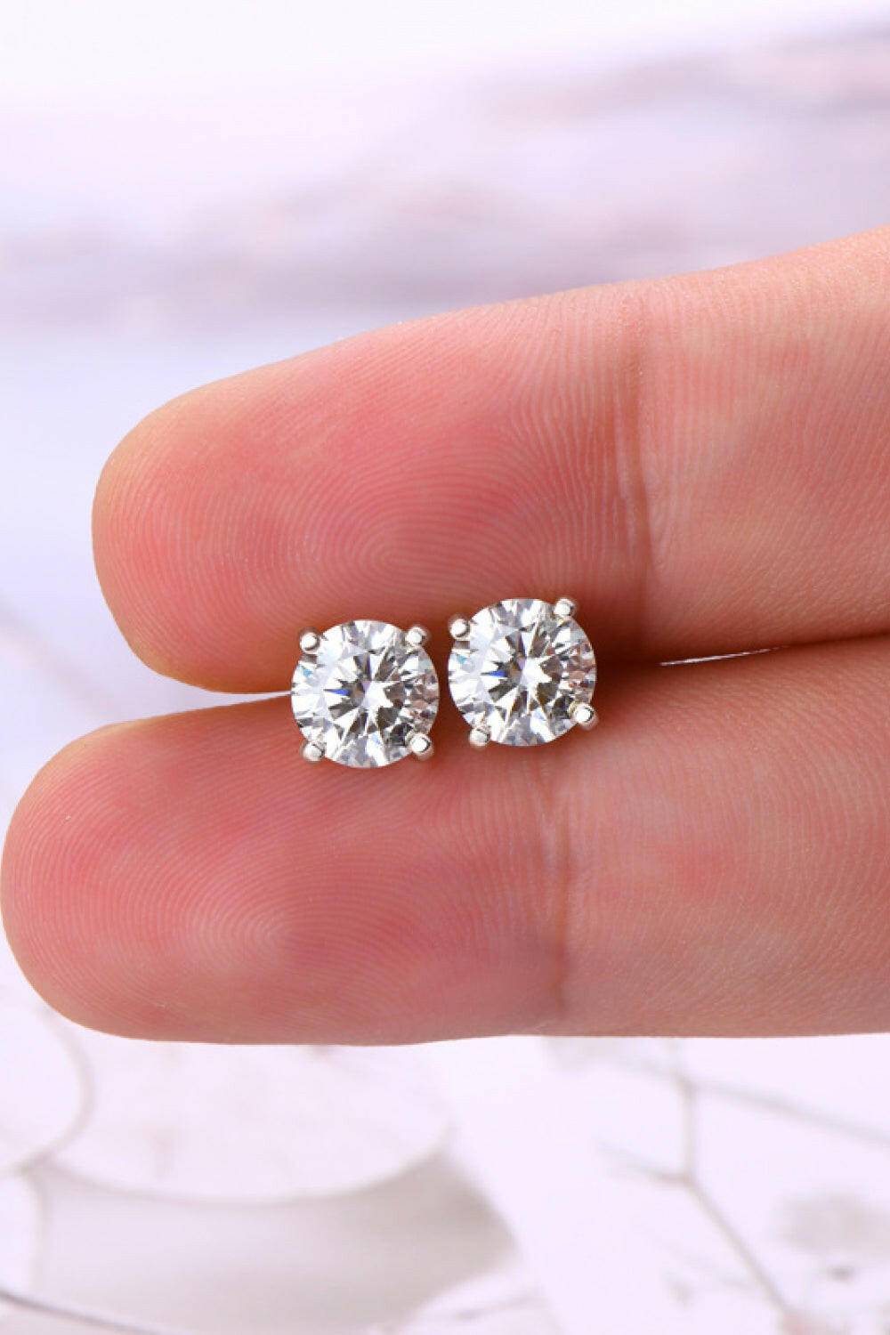 2 Carat Moissanite 925 Sterling Silver Stud Earrings - Carri's Cache