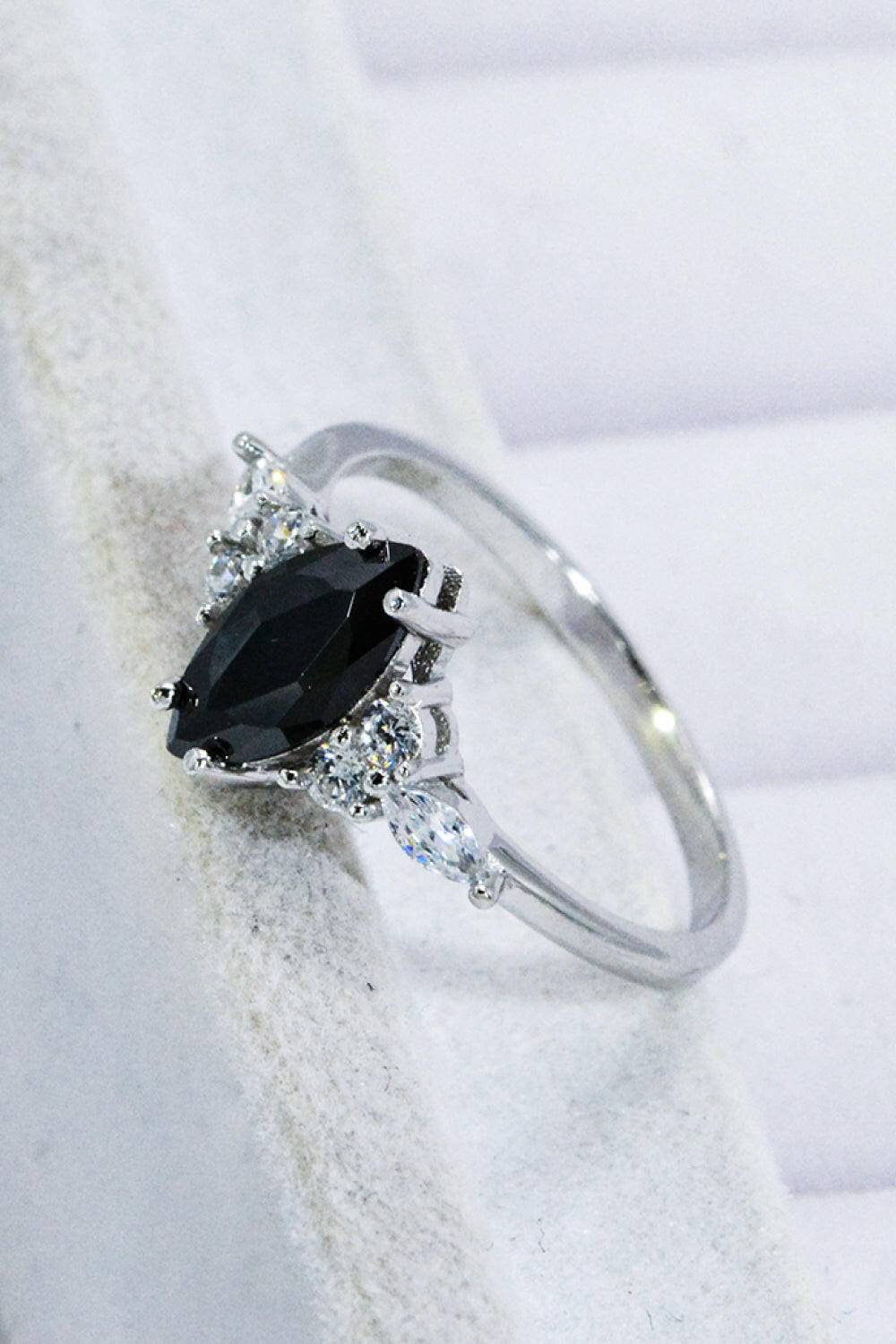 925 Sterling Silver Black Agate Ring.