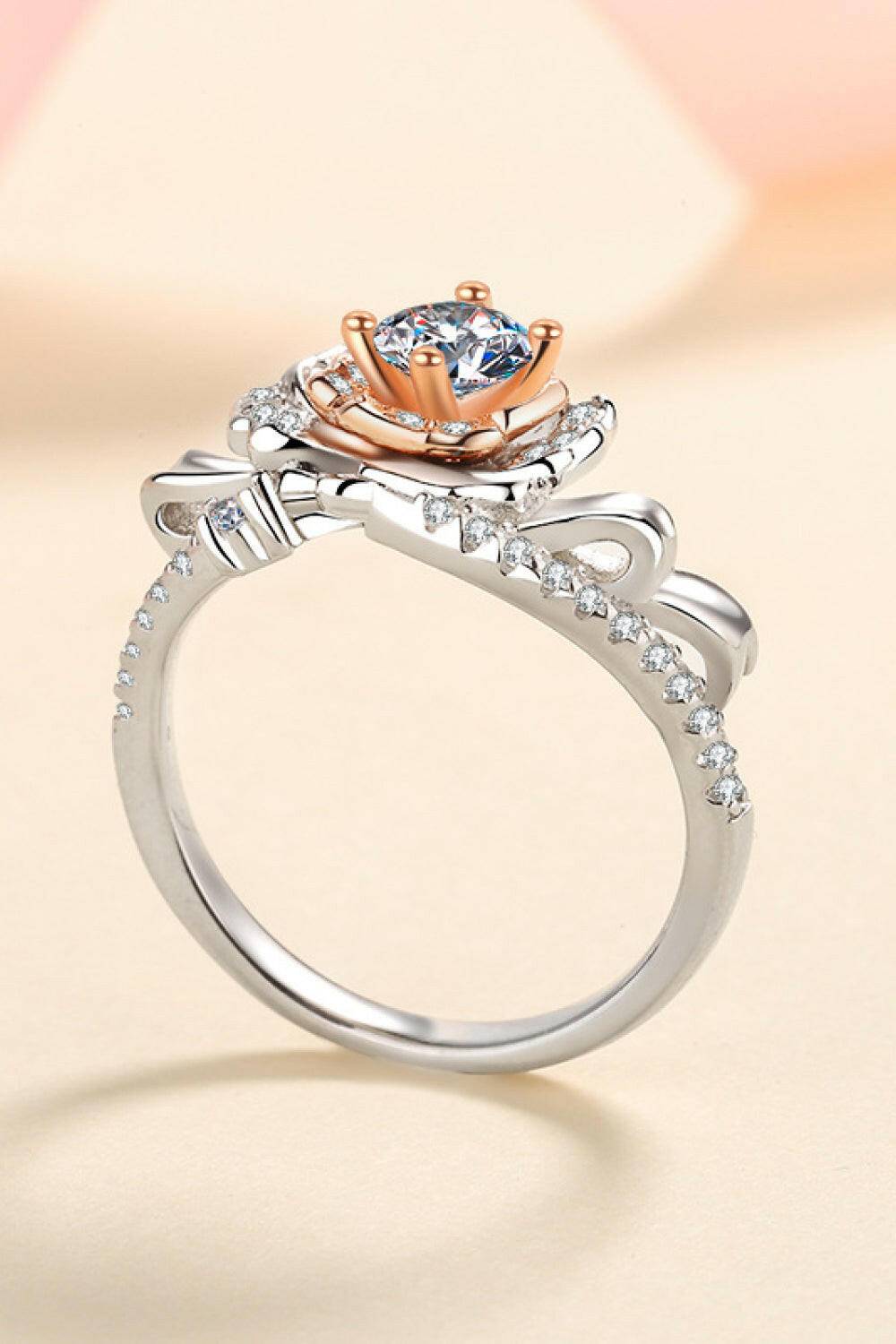 925 Sterling Silver Rose-Shaped Moissanite Ring.