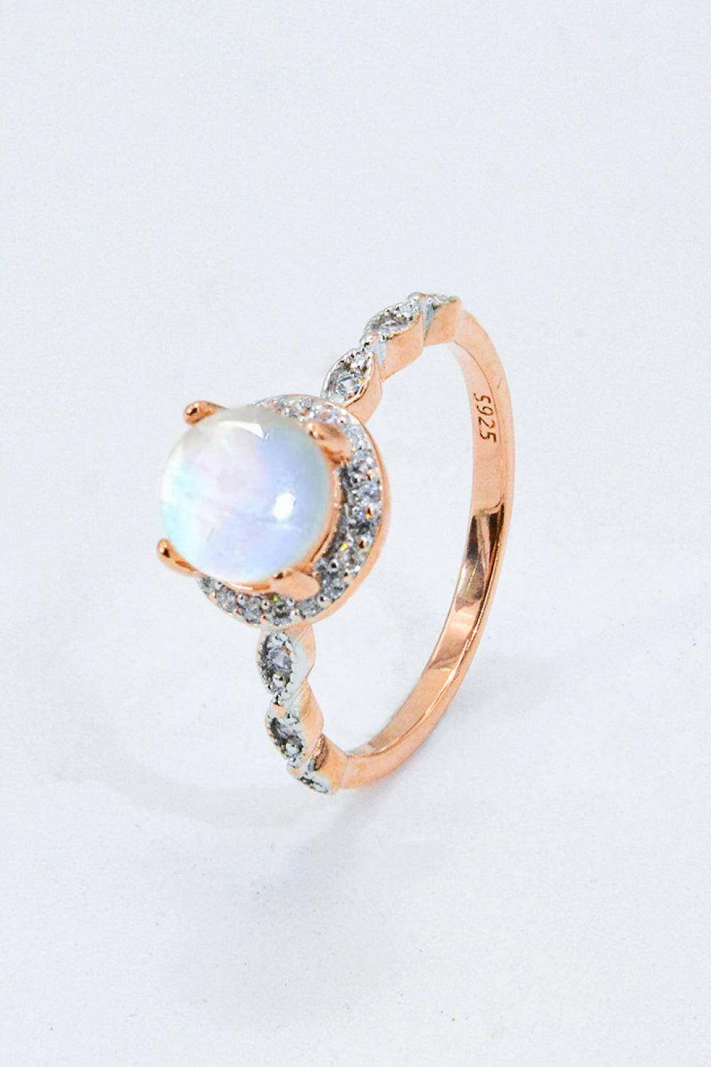 Round Moonstone Ring.