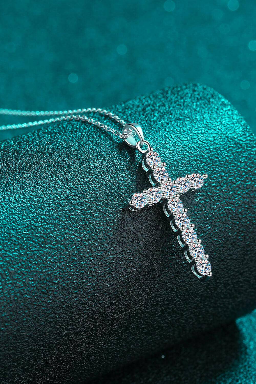 Moissanite Cross Pendant Chain Necklace - Carri's Cache