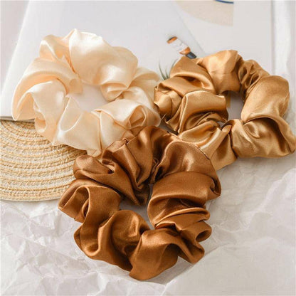 Silky Elastic Scrunchie - Carri's Cache