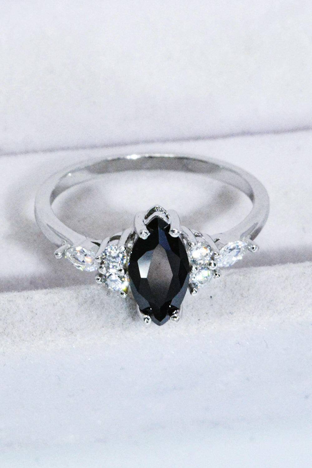 925 Sterling Silver Black Agate Ring.