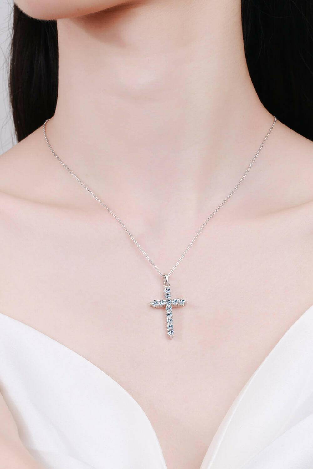 925 Sterling Silver Cross Moissanite Necklace.