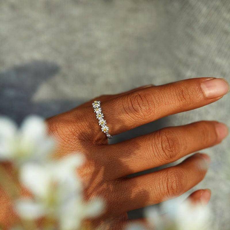 Vintage Daisy Rings For Women Cute Flower Ring Adjustable Open Cuff Wedding Engagement Rings Female Jewelry Bague - Carri's Cache