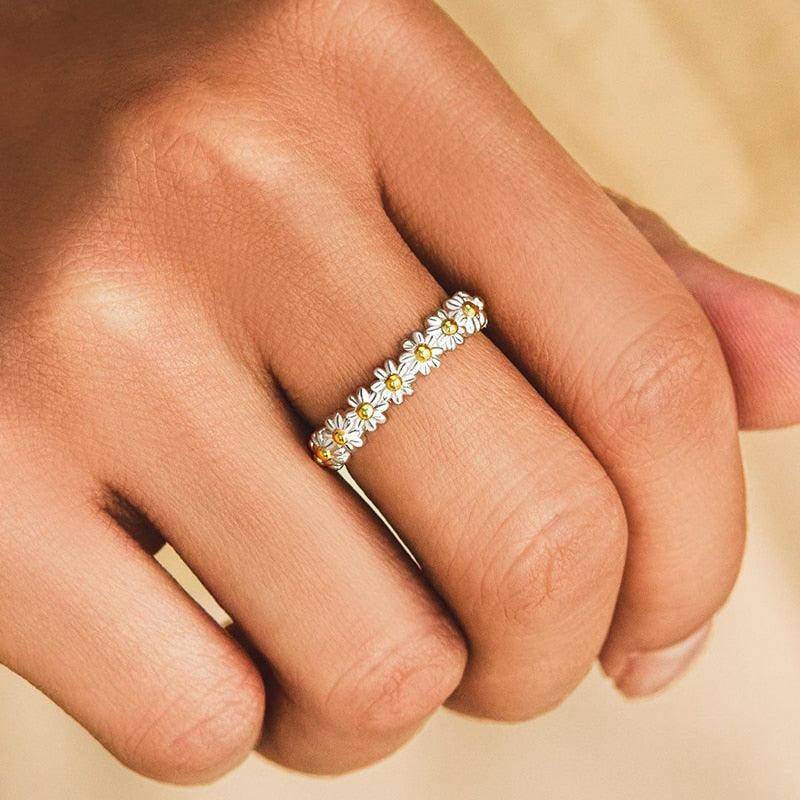Vintage Daisy Rings For Women Cute Flower Ring Adjustable Open Cuff Wedding Engagement Rings Female Jewelry Bague - Carri's Cache